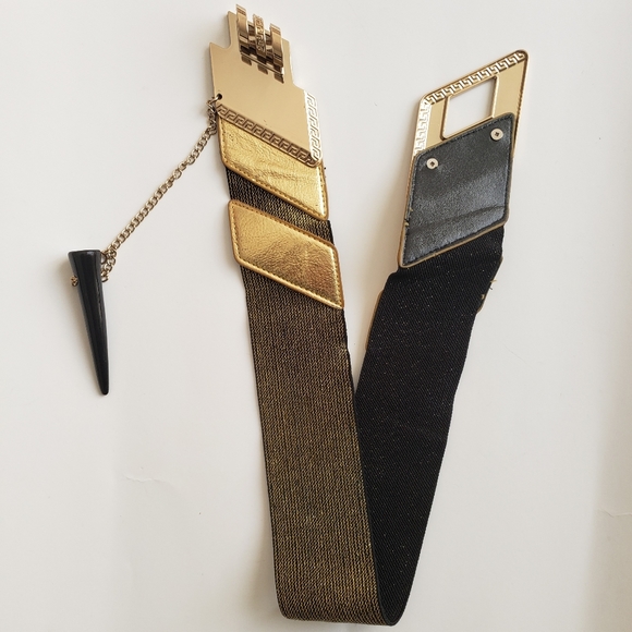 Elasticized Cinch Belt with Latch and Chain - Picture 8 of 16